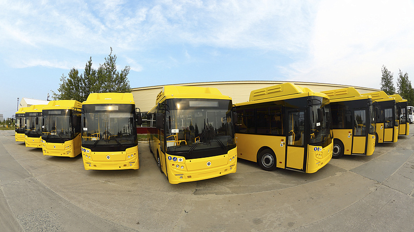 В Ноябрьске определили лучших водителей автобусов