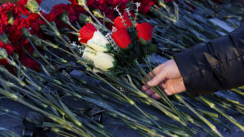 Сохраняя память: в Салехарде нумеруют могилы ветеранов на старом кладбище