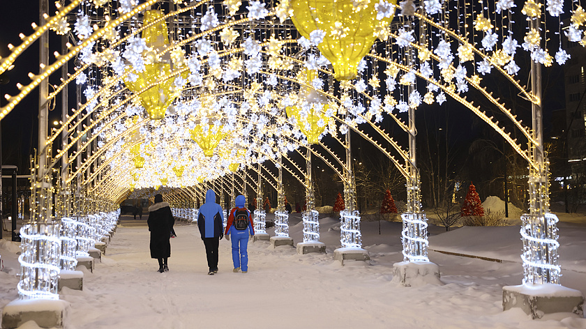 Новогодние площадки Екатеринбурга приняли около миллиона гостей