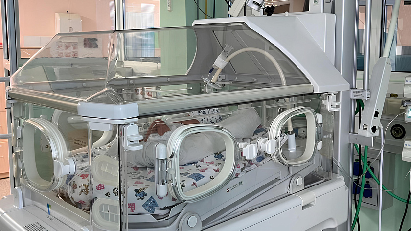 На Ямале недоношенных малышей обеспечат мониторами дыхания