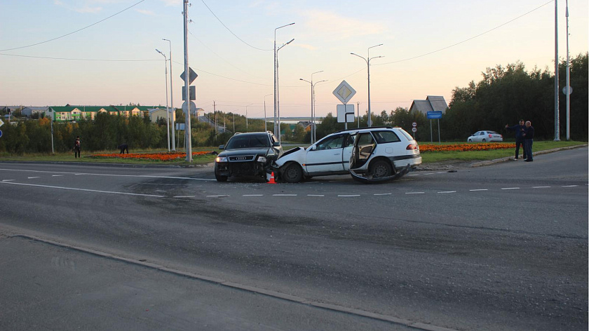 За минувшие сутки на Ямале в ДТП пострадали два человека