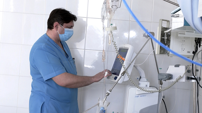 Ноябрьские врачи ежемесячно проводят около 100 медицинских консультаций