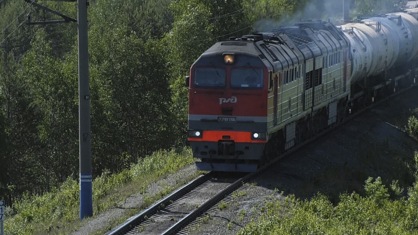 Артюхов поздравил ямальских железнодорожников с профессиональным праздником