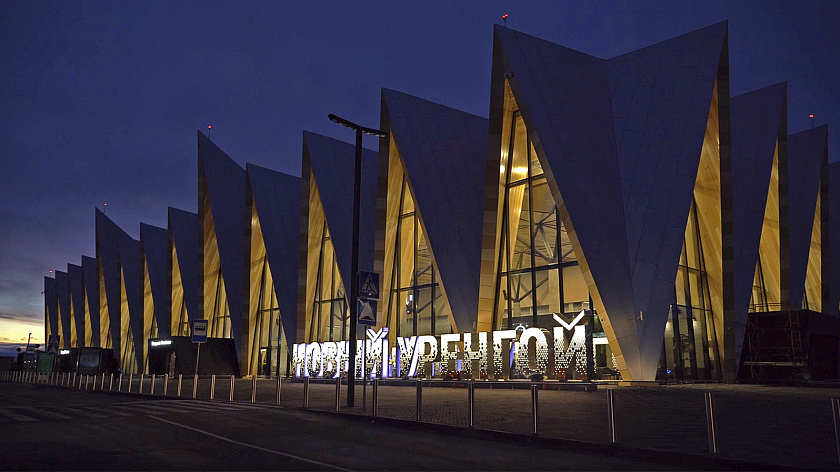 Новоуренгойский аэропорт отметил 50-летний юбилей