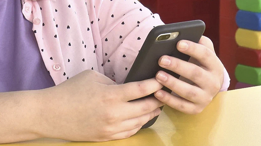 Более 100 вопросов за сутки поступило от ямальцев к прямой линии Артюхова