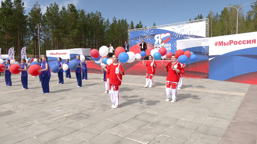 В День России в Ноябрьске покажут патриотические фильмы и исполнят гимн