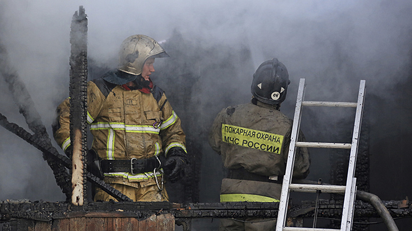 Семь семей лишились дома при пожаре в Лабытнанги