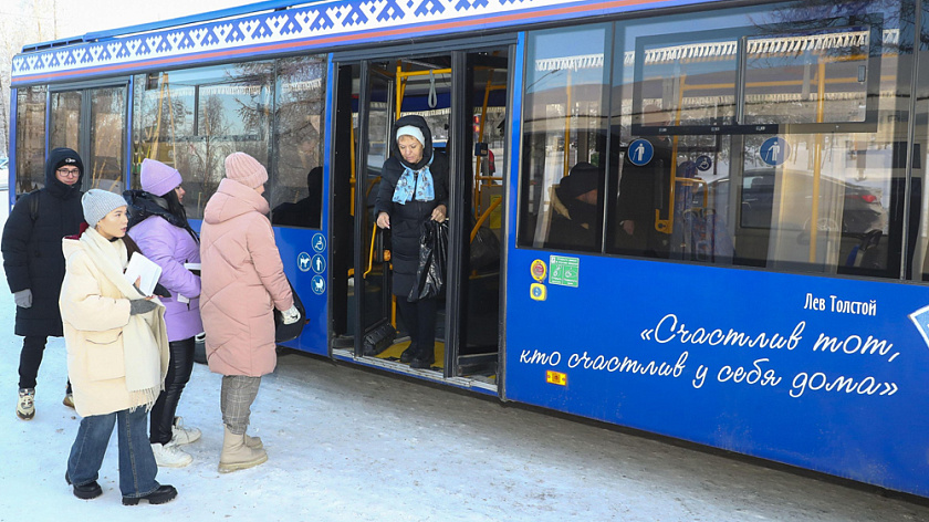 В автобусах Надыма стартовала образовательная акция по изучению истории города