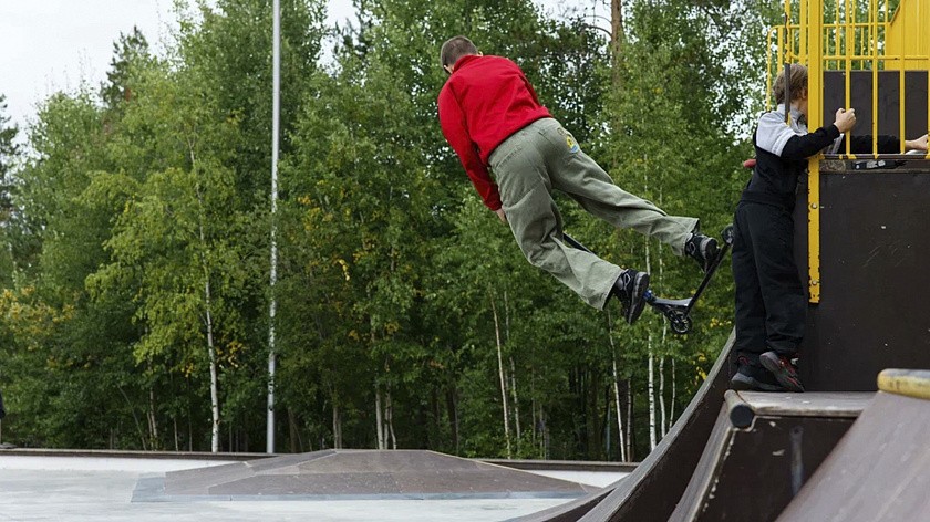 В ноябрьском скейт-парке обновят тротуарную плитку
