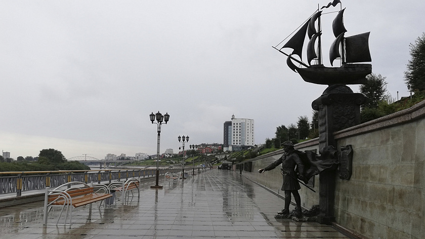 Жителей Тюменской области предупредили о сильных дождях и граде 