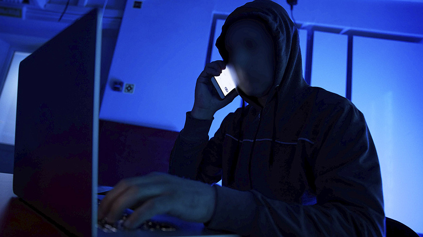 Жительница Салехарда вложила 890 тысяч в фейковые инвестиции 