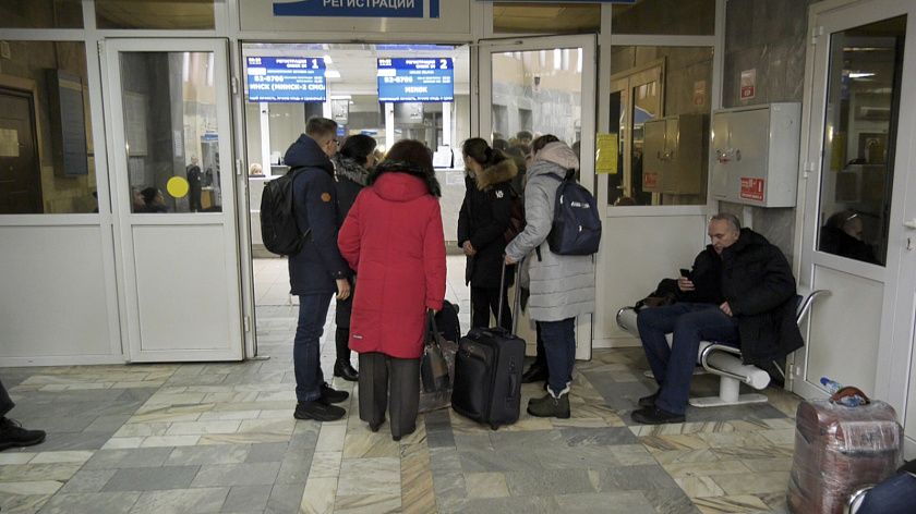 Рейс из Ноябрьска в Сочи задерживается почти на три часа