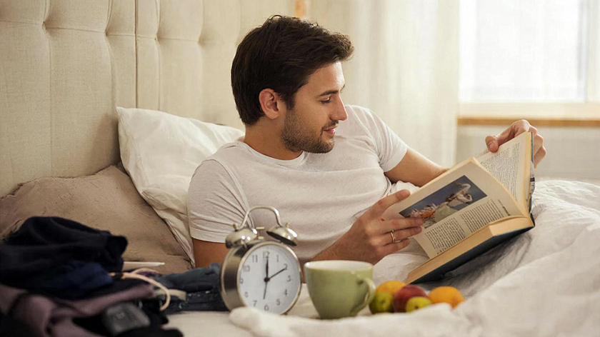 Сомнолог рассказал, как быстро восстановить режим сна после праздников