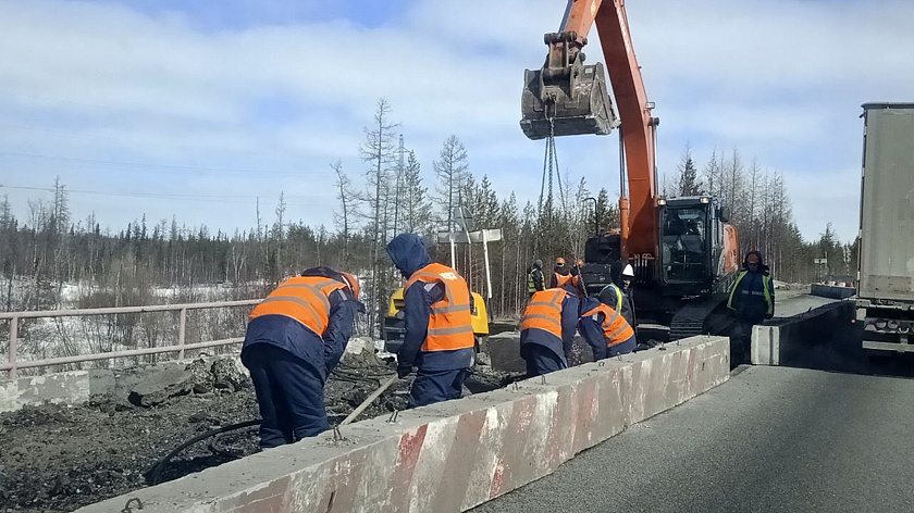 В Харпе начали строить мост через Собь для подъезда к «Рай-Из»