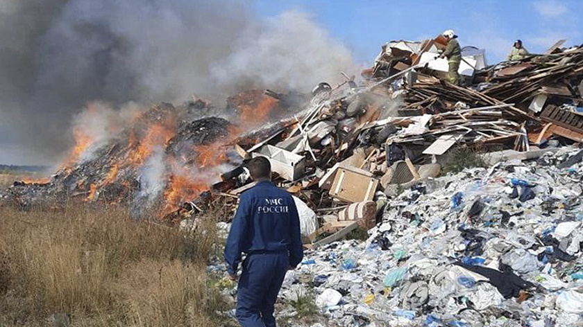 В Мегионе на полигоне для твёрдых бытовых отходов произошёл пожар