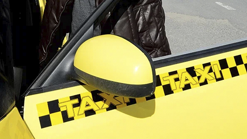 В Салехарде таксист заплатит крупный штраф за продажу алкоголя из-под полы