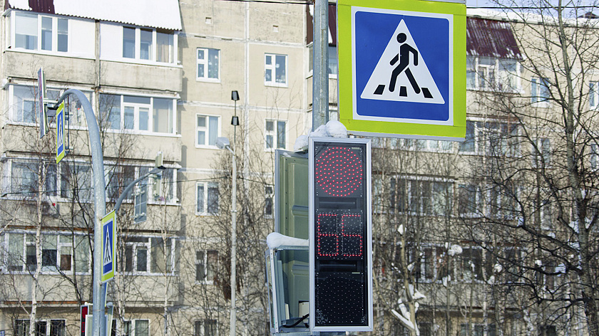 В Ноябрьске на несколько дней из-за ремонтных работ отключили светофор