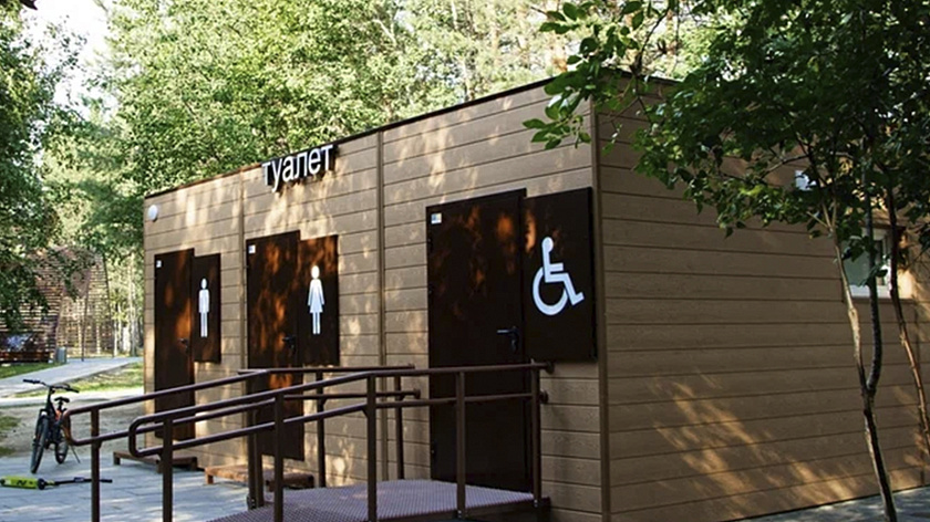 Необорудованные туалеты в парке Нового Уренгоя стали поводом для жалоб в соцсетях