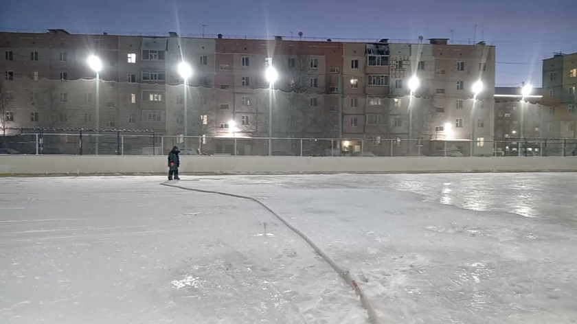 Главный каток газовой столицы изменит график 5 января