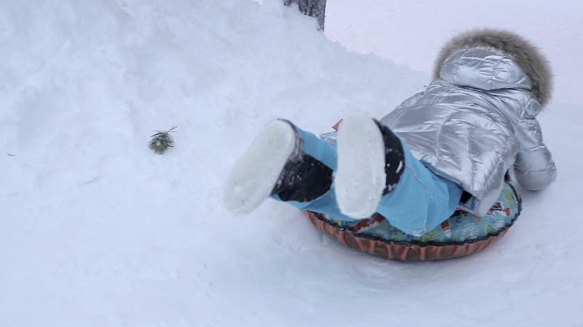 Житель Санкт-Петербурга оказался в реанимации после зимних гонок на ватрушке