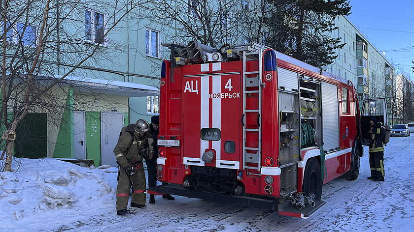 При пожаре в жилом доме Ноябрьска пострадал человек