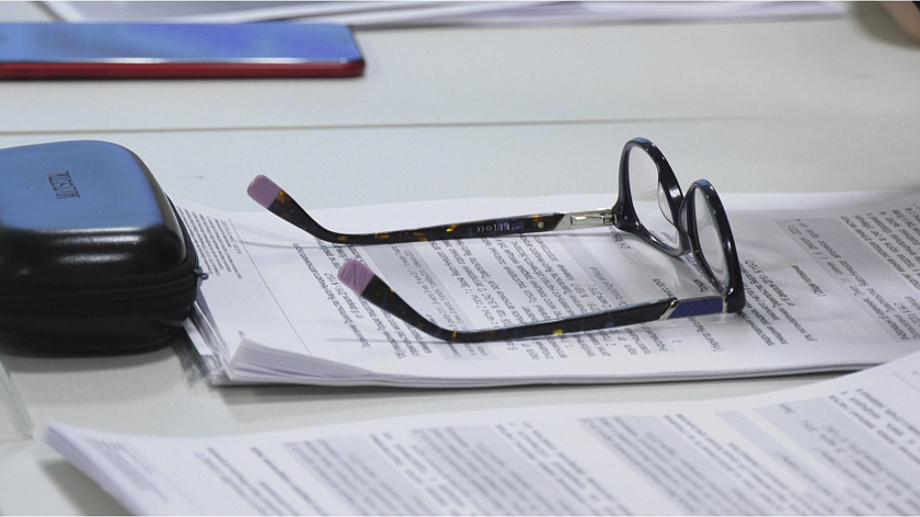 Иван Сакал отчитался о состоянии инфраструктуры посёлка Приуральского района