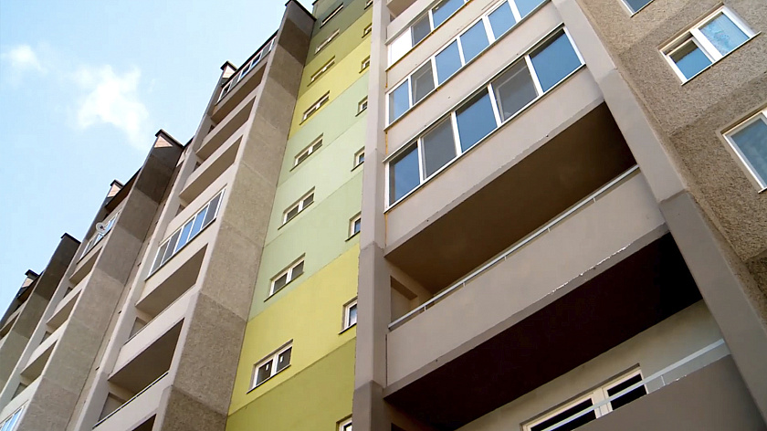 Салехардцам назвали дату начала приёма заявок на переселение из аварийного жилья