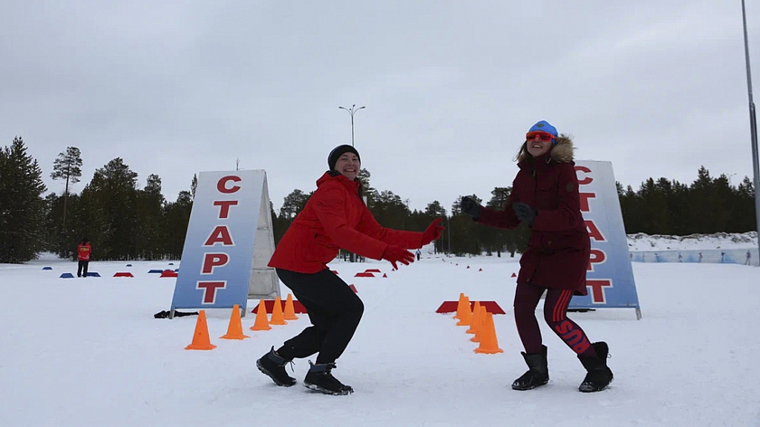 Утро нового года в Ямальском районе встретили массовым морозным забегом